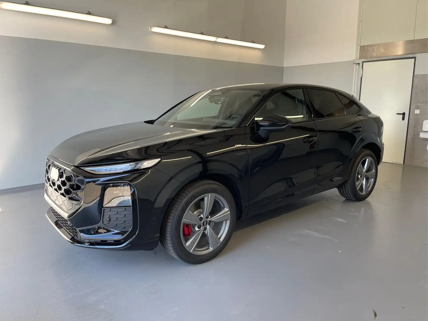 Audi Q3 Sportback NEU TFSI quattro S line TechPro+HUD+M... Schwarz - 1