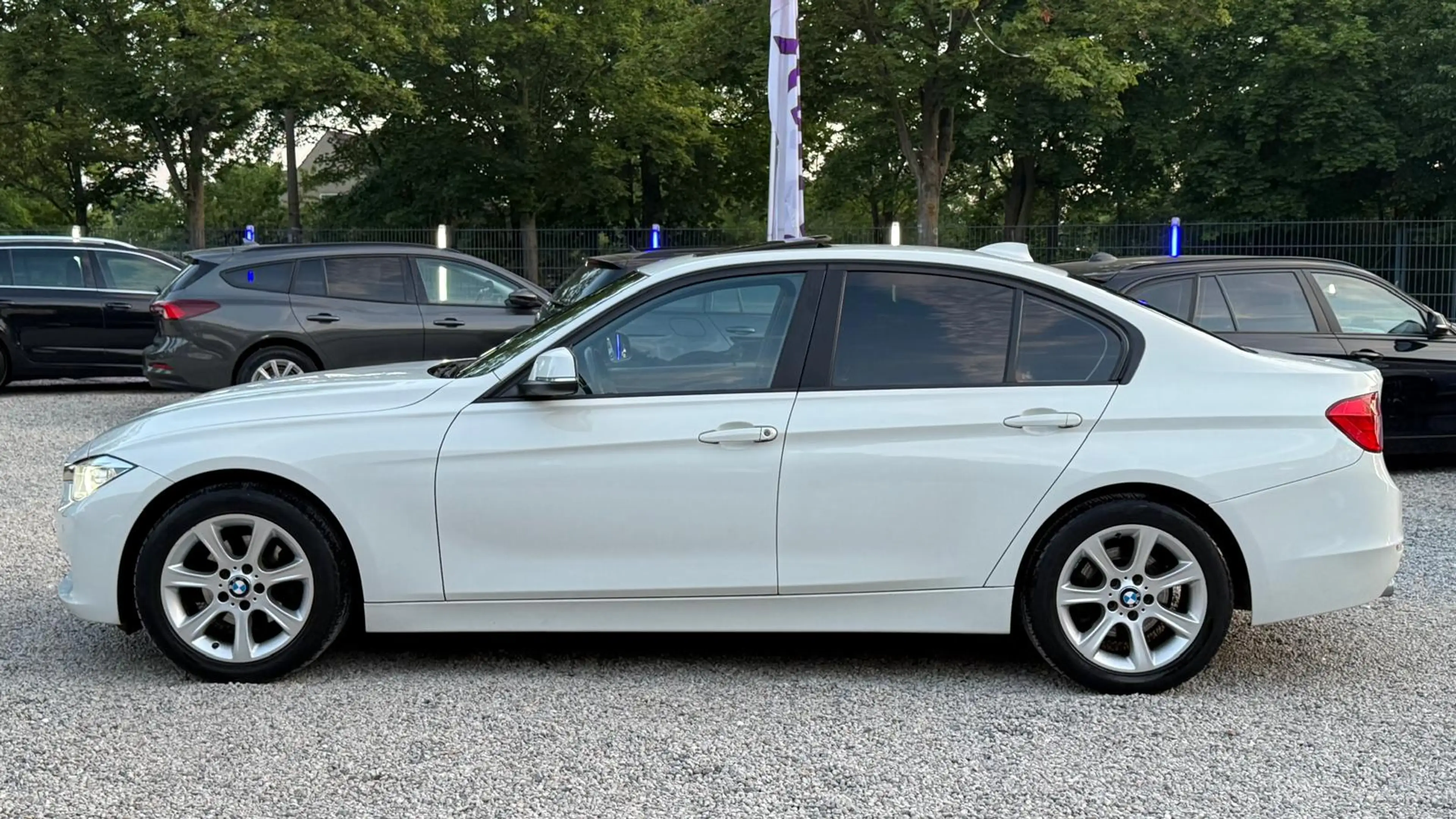 BMW 316 316i Limousine/Navi/PDC/TEMP./Schiebedach/Leder — photo 4