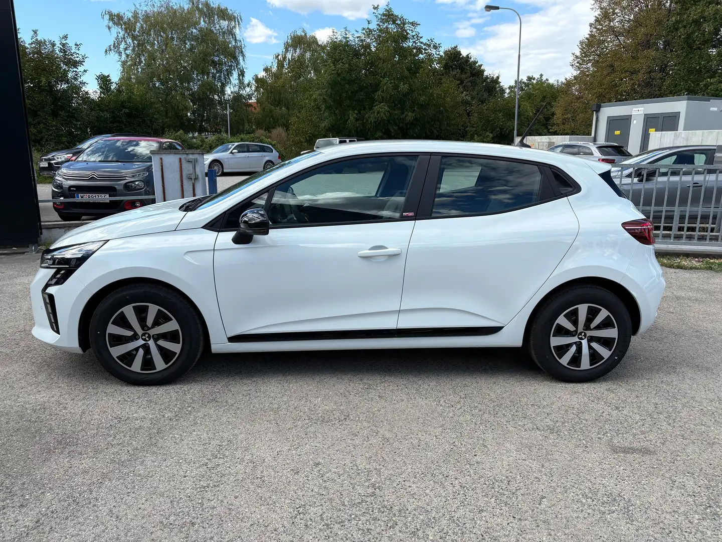 Mitsubishi Colt 1,0 MPI-T Invite C26 Weiß - 2