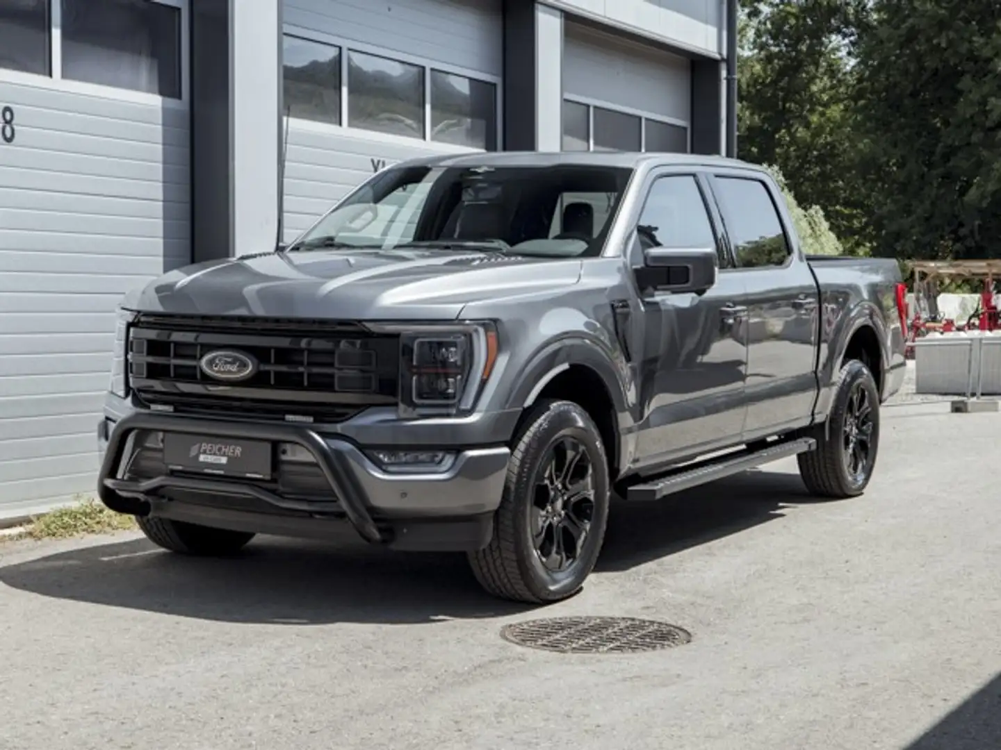 Ford F 150 F-150 LARIAT SuperCrew ShortBed 5,0 L V8 AT 4x4... Gri - 1