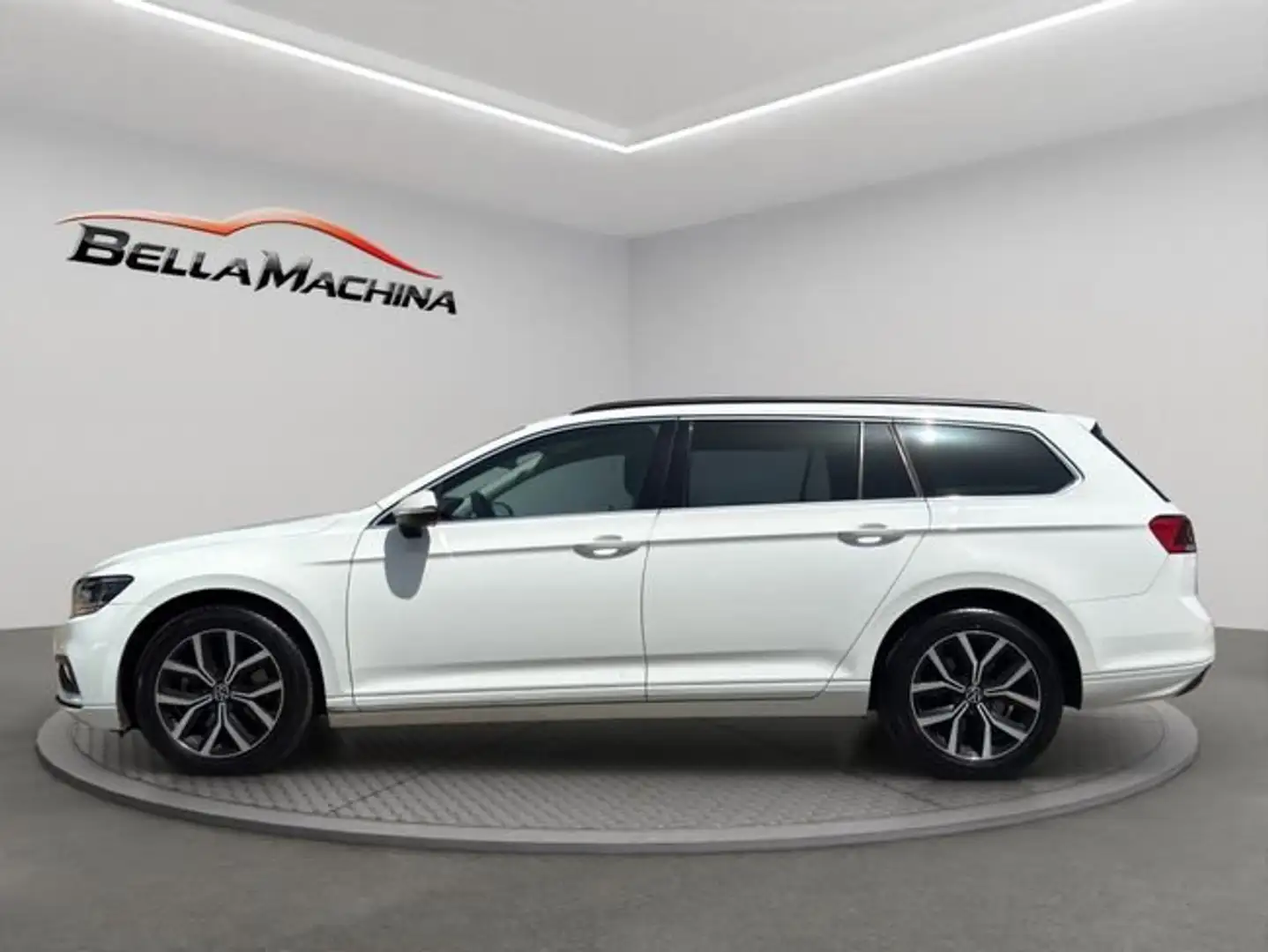 Volkswagen Passat Variant 2.0TDI EVO Executive DGS7 110kW Blanco - 2