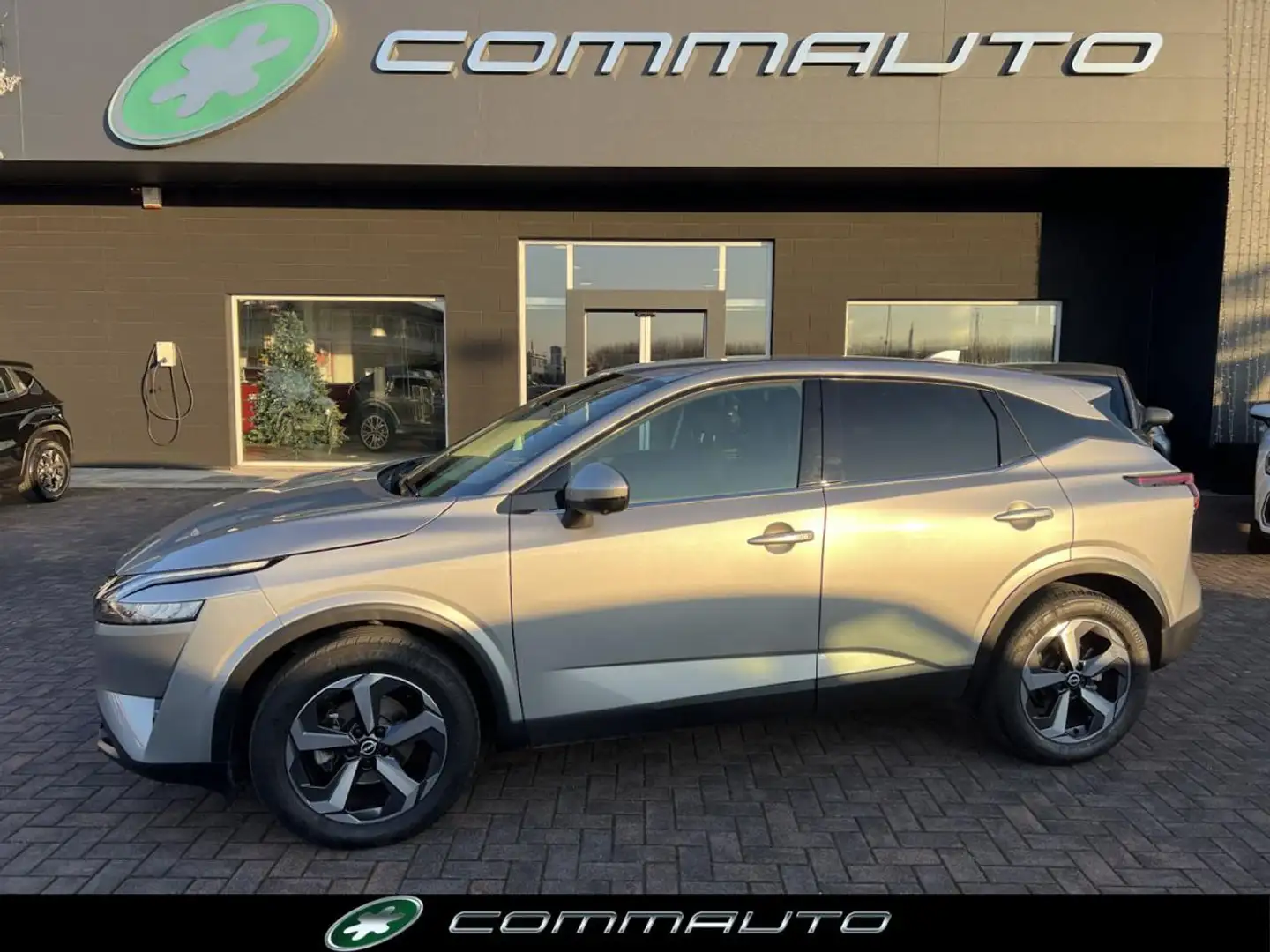 Nissan Qashqai MHEV 158 CV Xtronic N-Connecta Grigio - 1