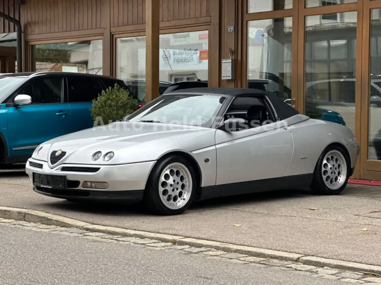 Alfa Romeo Spider 2.0 16V T.Spark Base Zender Milano Gris - 2