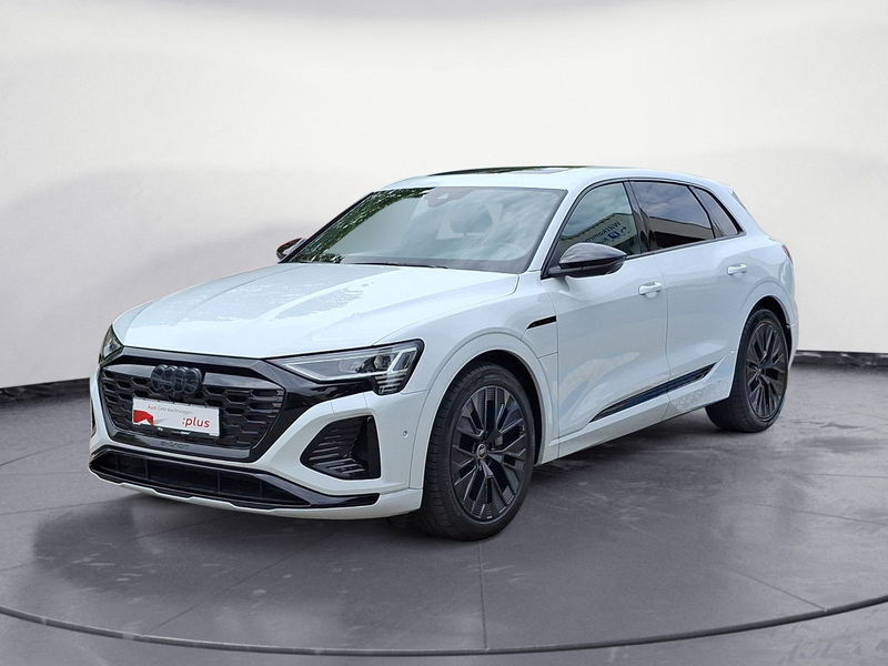 Audi Q8 e-tron 55 quattro S line — photo 2