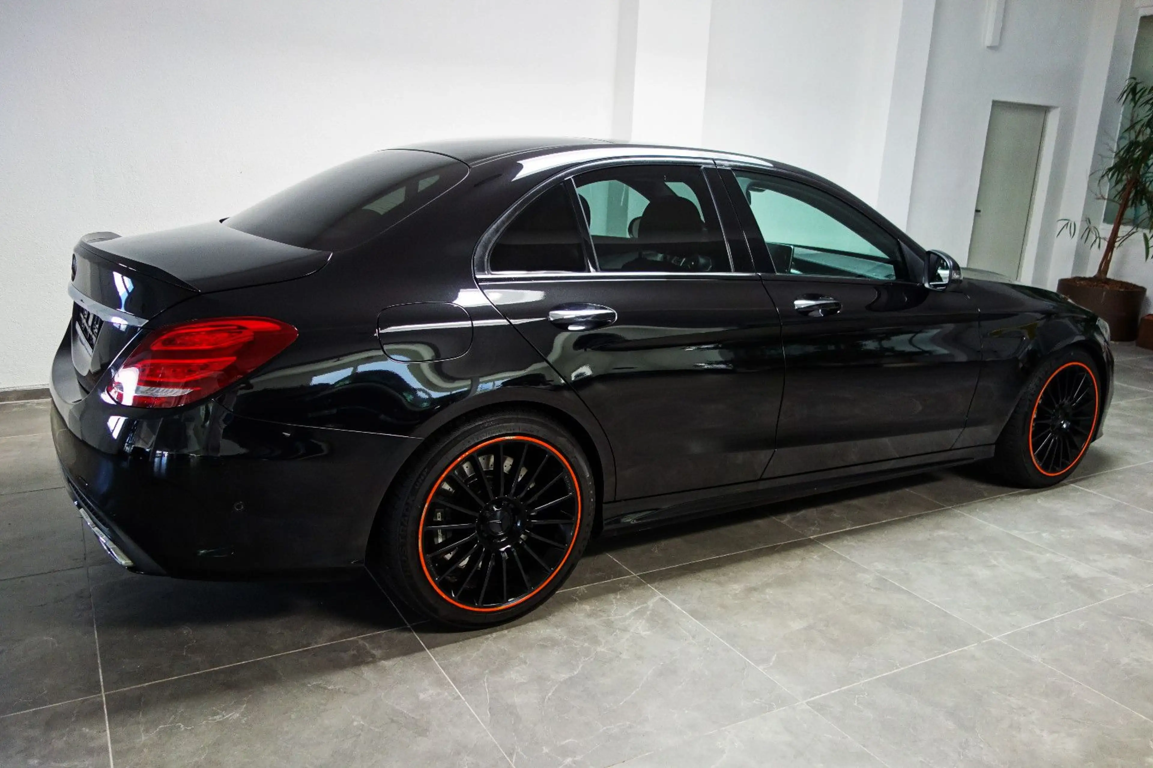Mercedes-Benz C 63 AMG C63 AMG Performance Lim. Pano/Klappenauspuf/19Zo — photo 8