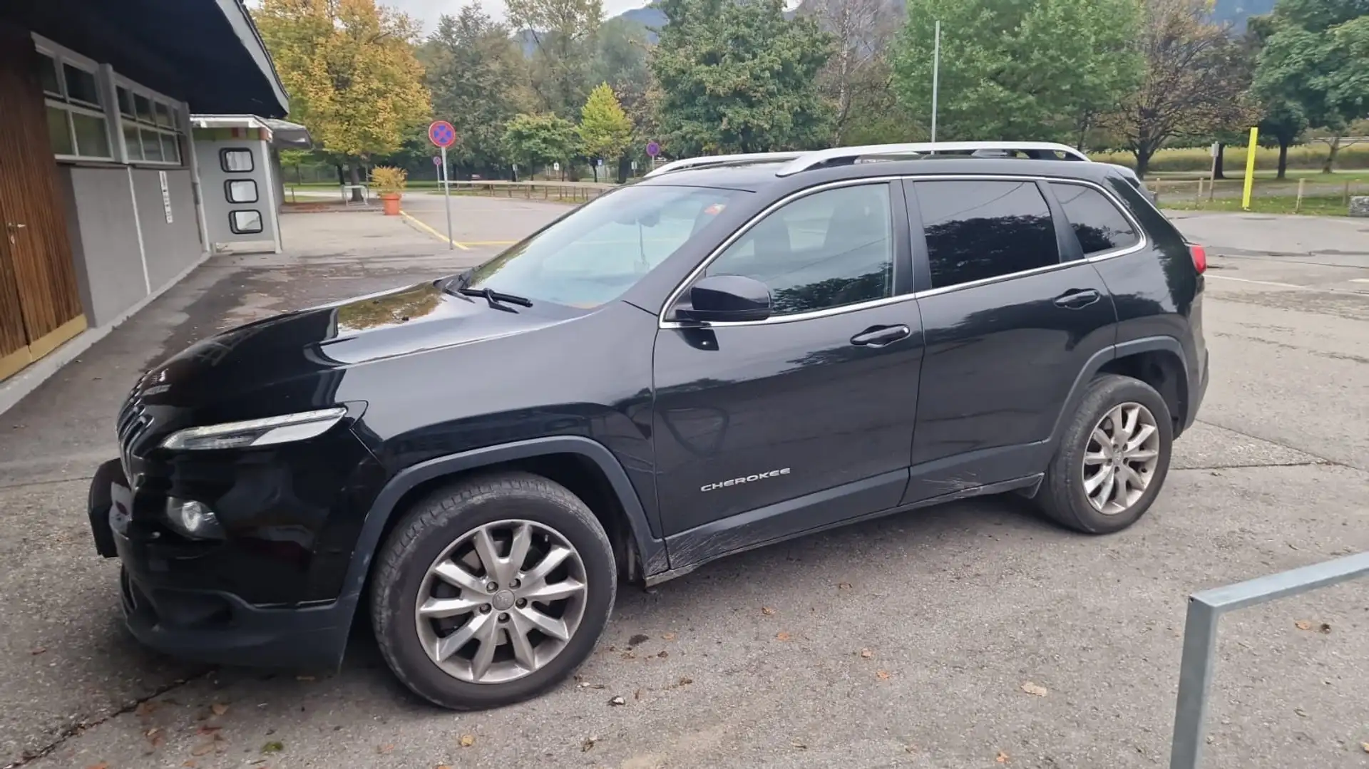 Jeep Cherokee Cherokee 2,2 MultiJet II AWD Limited Aut. Limited Schwarz - 2