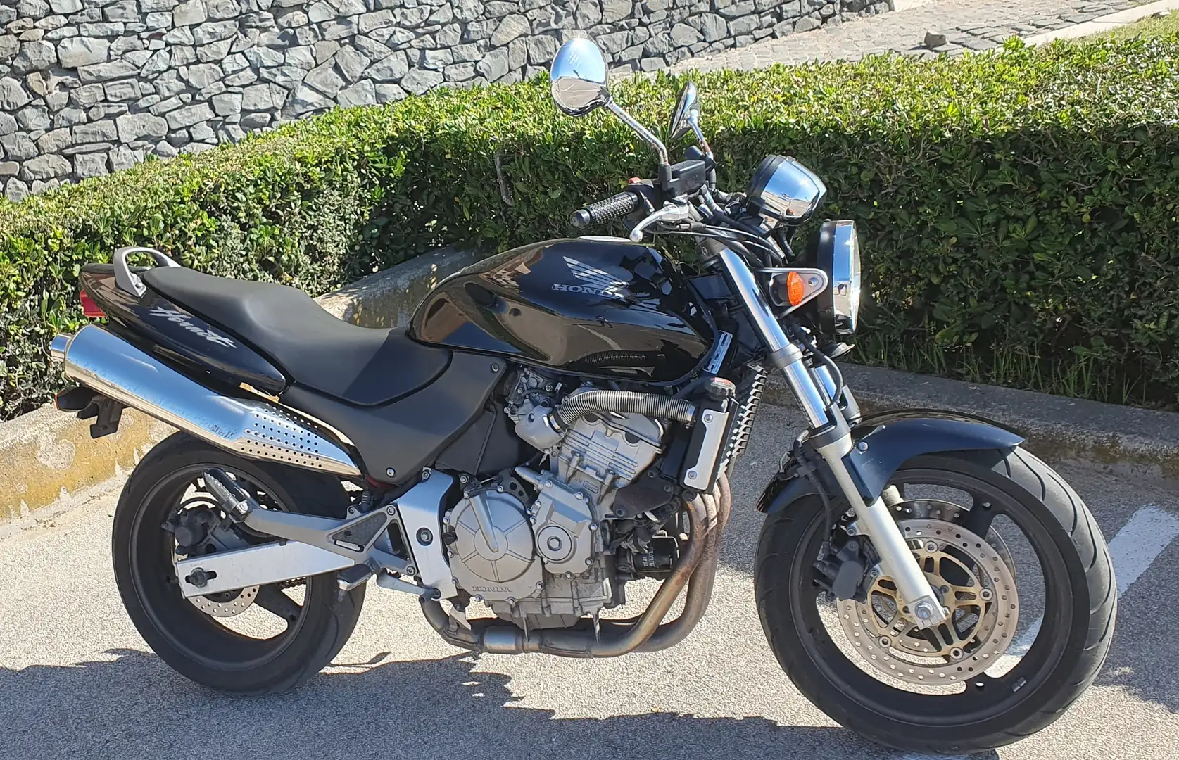 Honda Hornet 600 Schwarz - 1