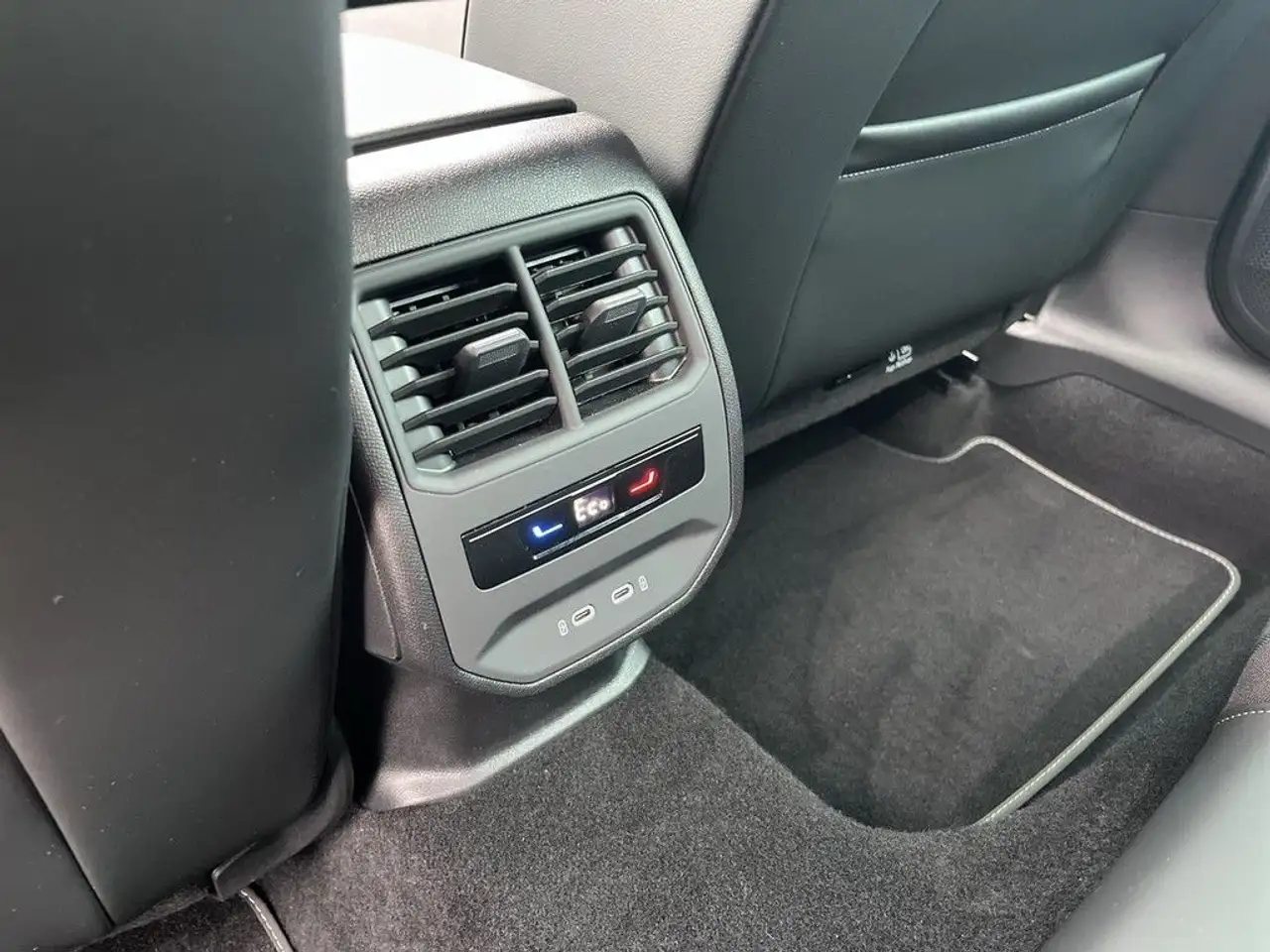 Cupra Leon 1.4 TSI DSG eHybrid VZ Navi LED ACC RFK, миниатюра 15