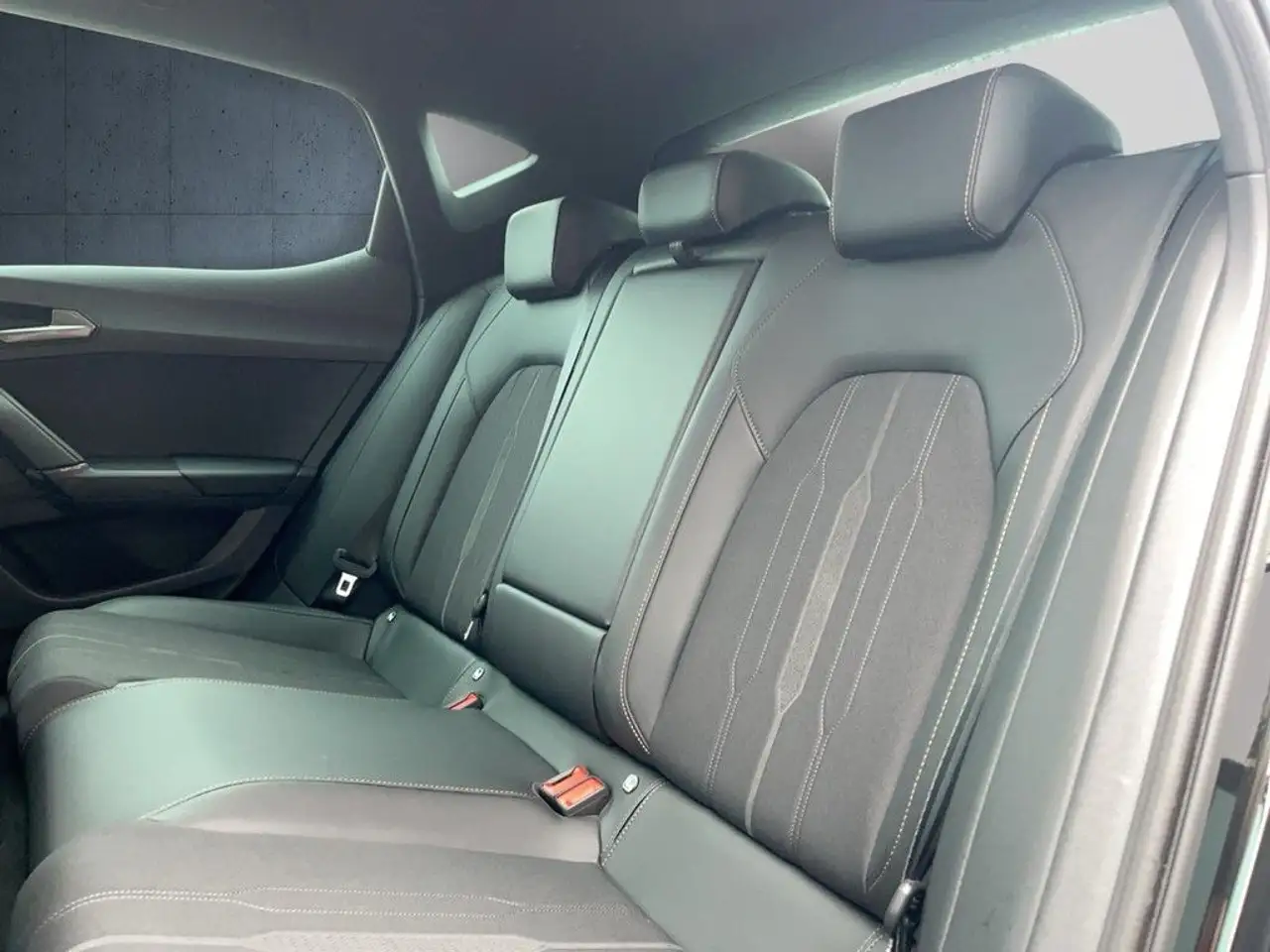 Cupra Leon 1.4 TSI DSG eHybrid VZ Navi LED ACC RFK, миниатюра 13