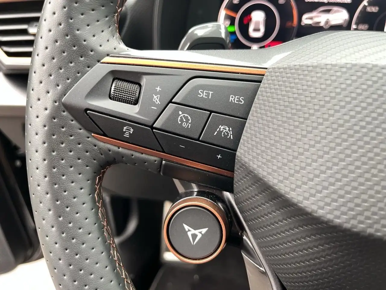 Cupra Leon 1.4 TSI DSG eHybrid VZ Navi LED ACC RFK, миниатюра 18