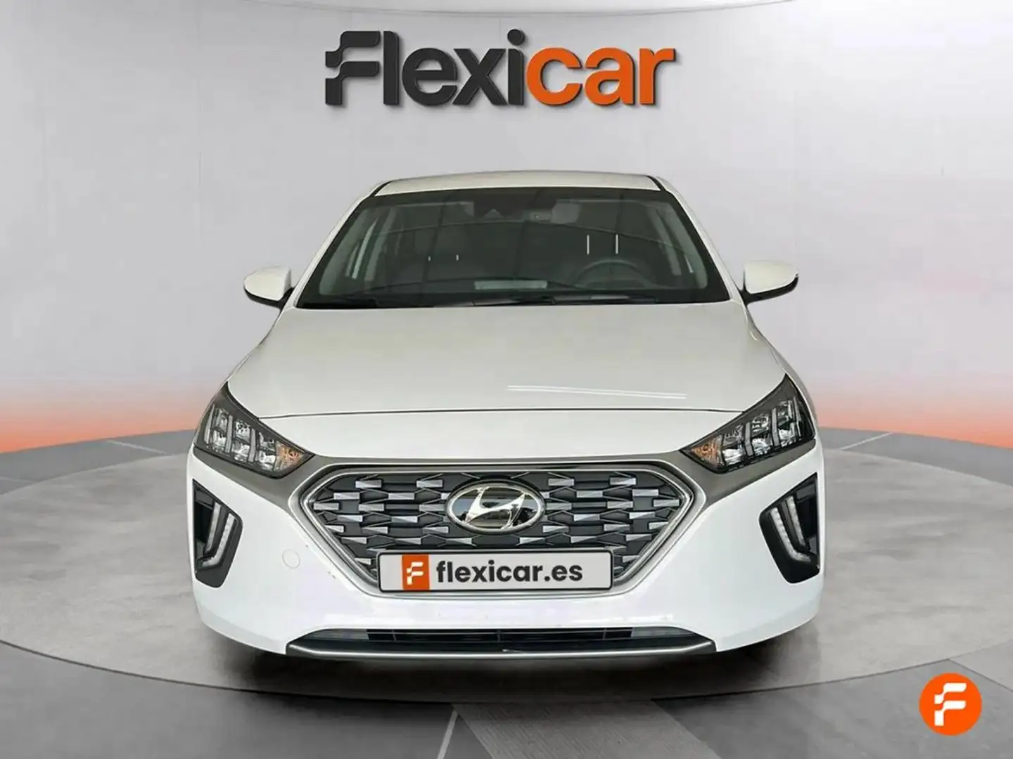 Hyundai IONIQ 1.6 GDI HEV Tecno DCT Blanco - 2