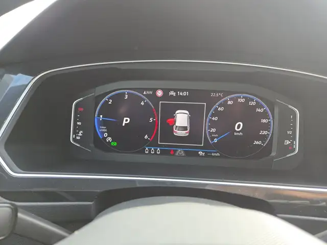 Volkswagen Tiguan view 9