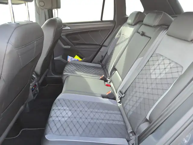 Volkswagen Tiguan view 10