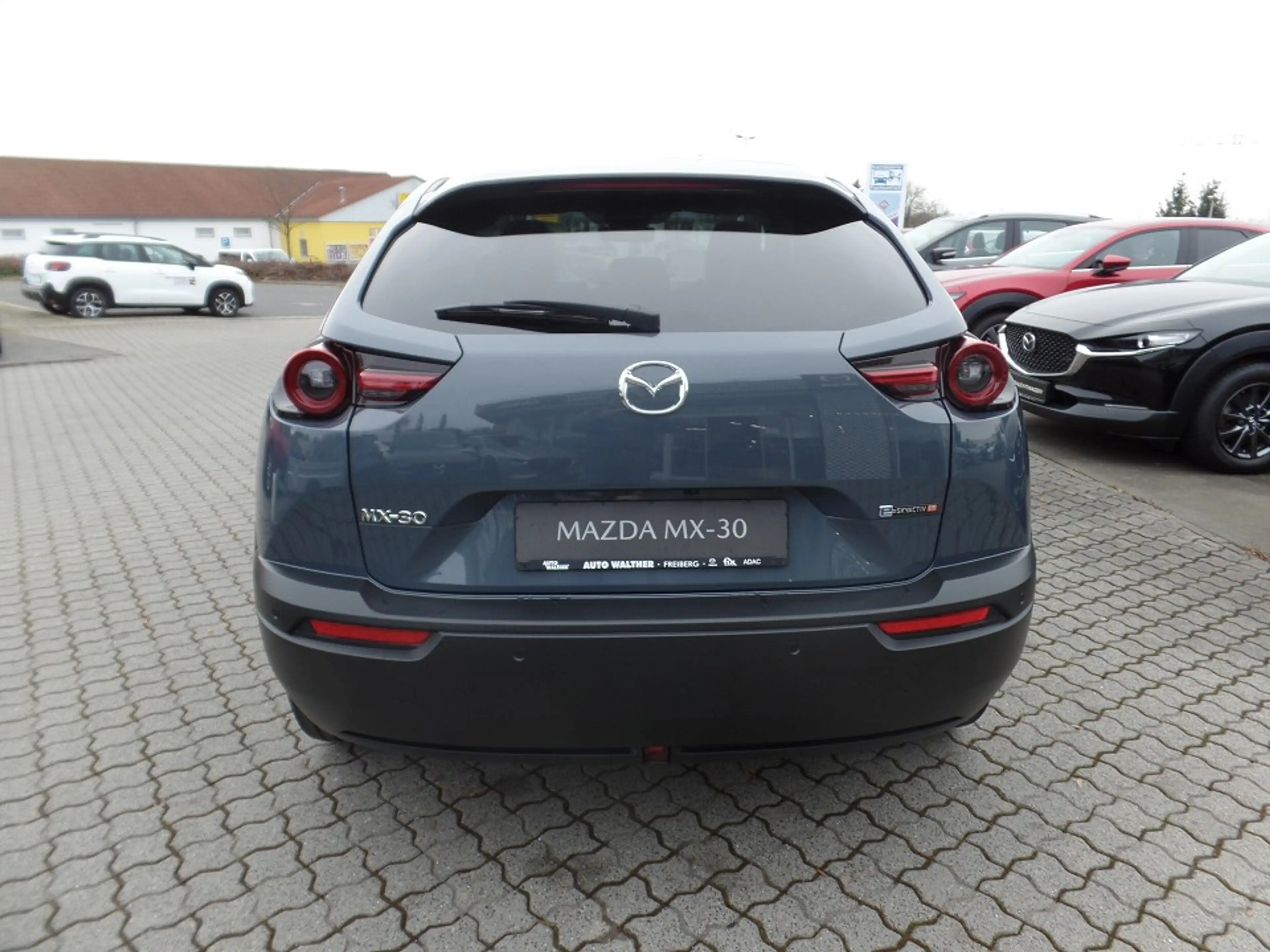 Mazda MX-30 e-SKYACTIV R-EV 170ps T AT Exclusive-Line — photo 10