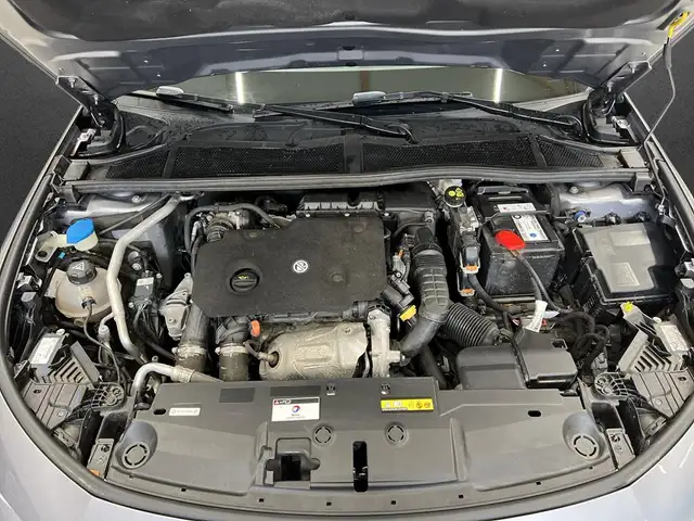Peugeot 308 view 7