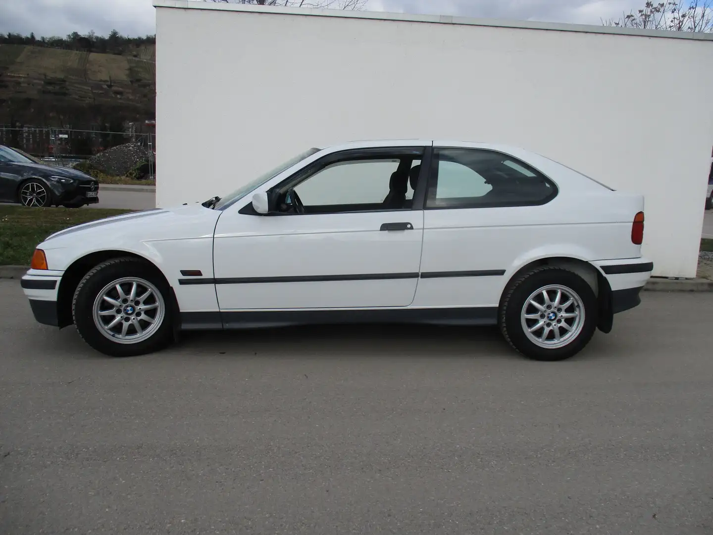 BMW 318 318ti compact Weiß - 2