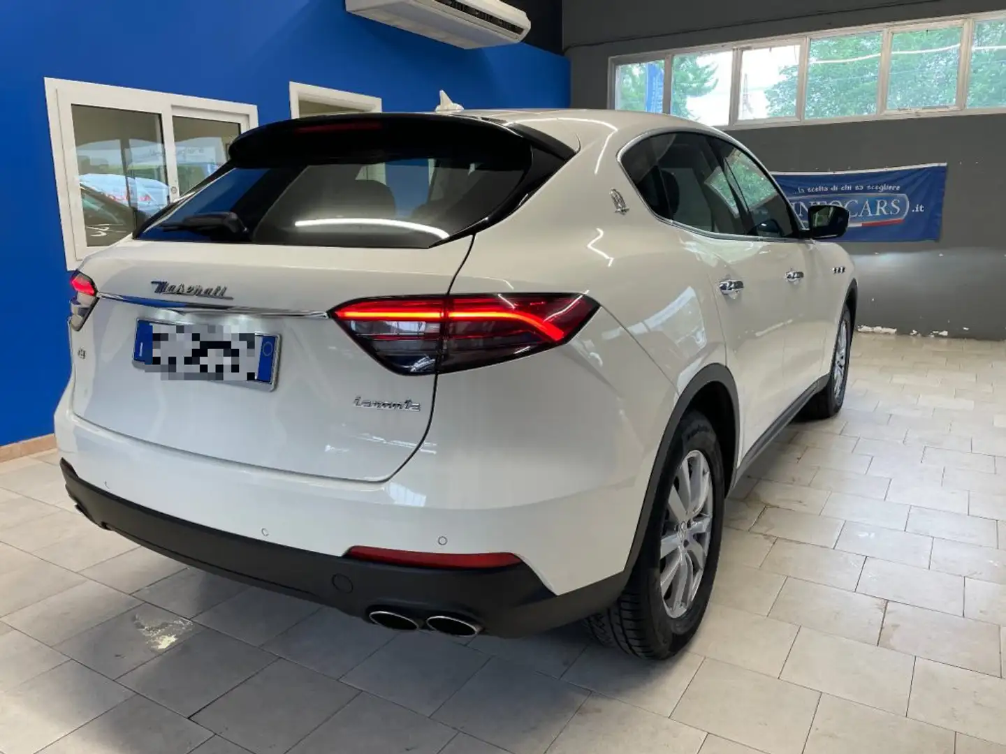 Maserati Levante V6 250cv Diesel AWD Iva Esposta PROMO Bianco - 2