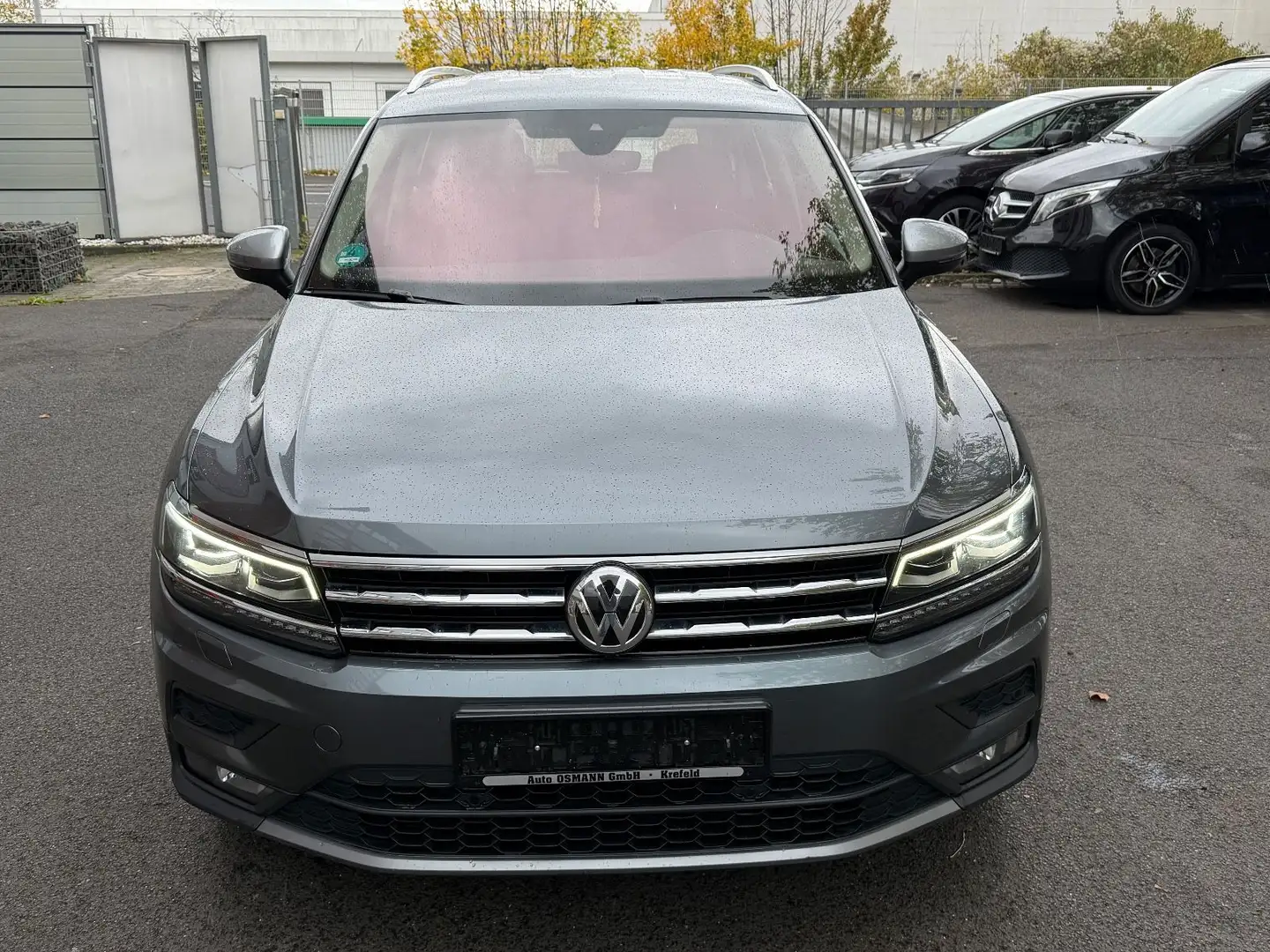 Volkswagen Tiguan Allspace Comfortline~VIRTUAL COCKPIT Gris - 2