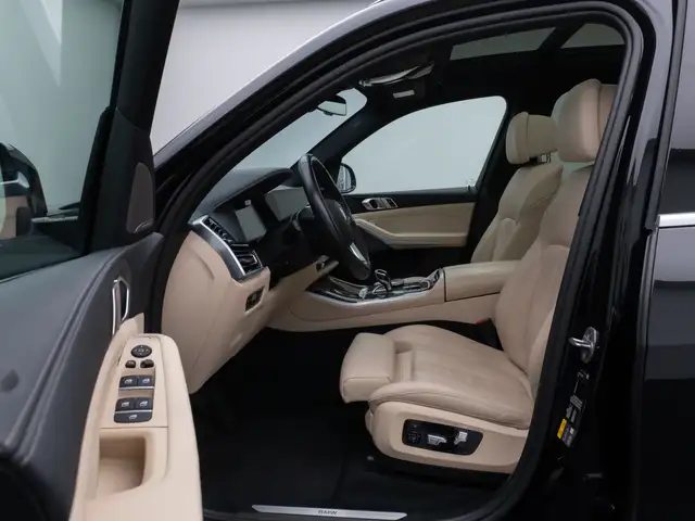 BMW X5 view 19