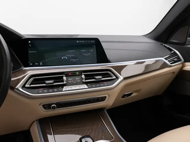 BMW X5 view 21
