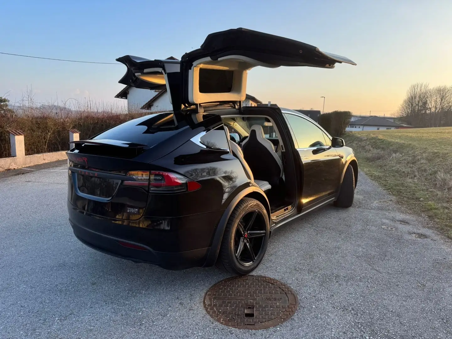 Tesla Model X P100DL 100kWh (mit Batterie) Schwarz - 2