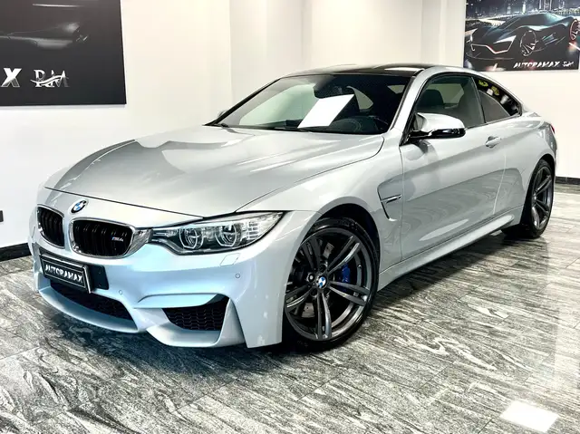 BMW M4 Coupe' SCARICHI AKRAPOVIC CERCHI 19" PELLE TOTALE