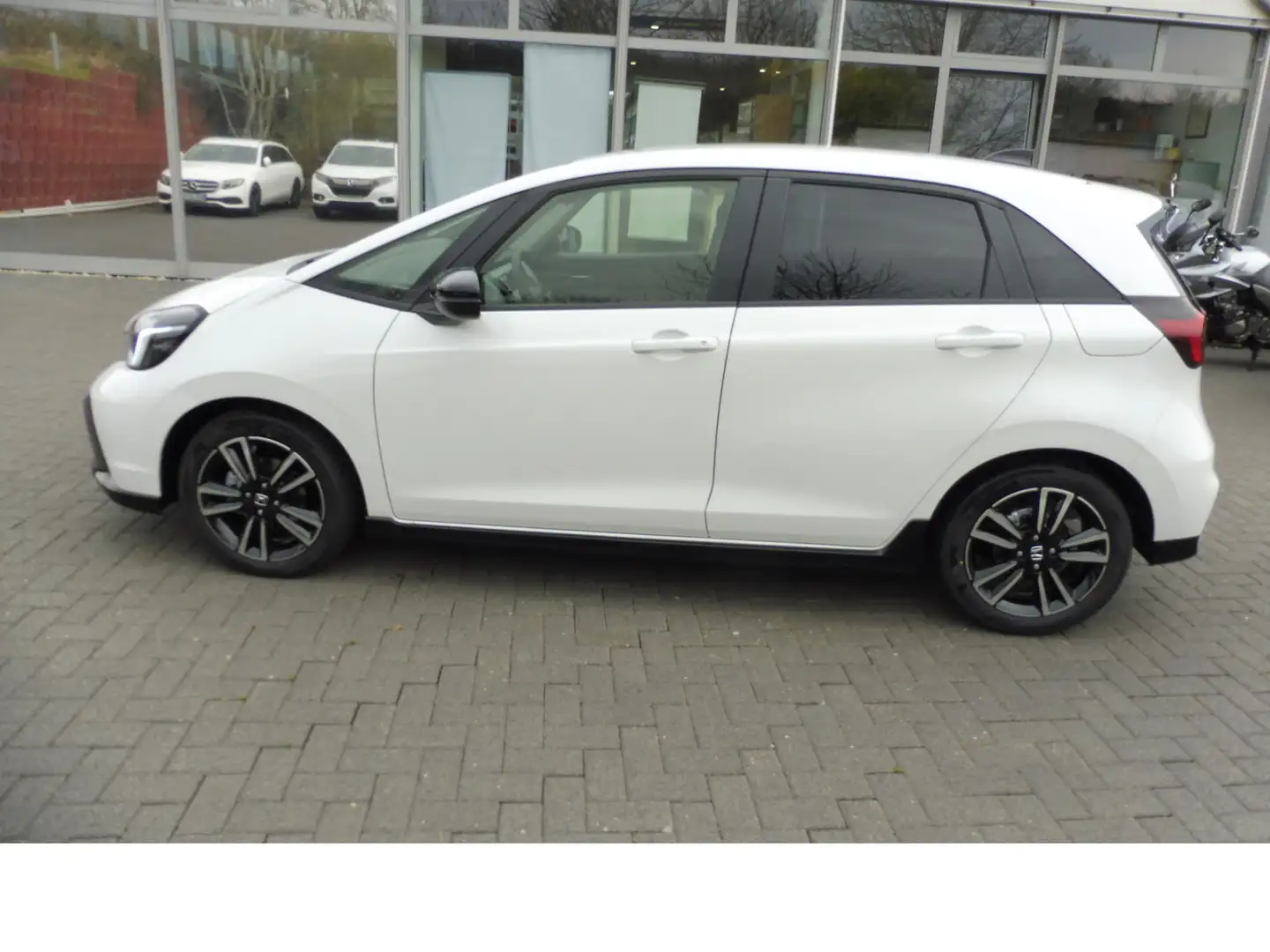 Honda Jazz 1,5i-MMD Hybrid Advance Sport Weiß - 1