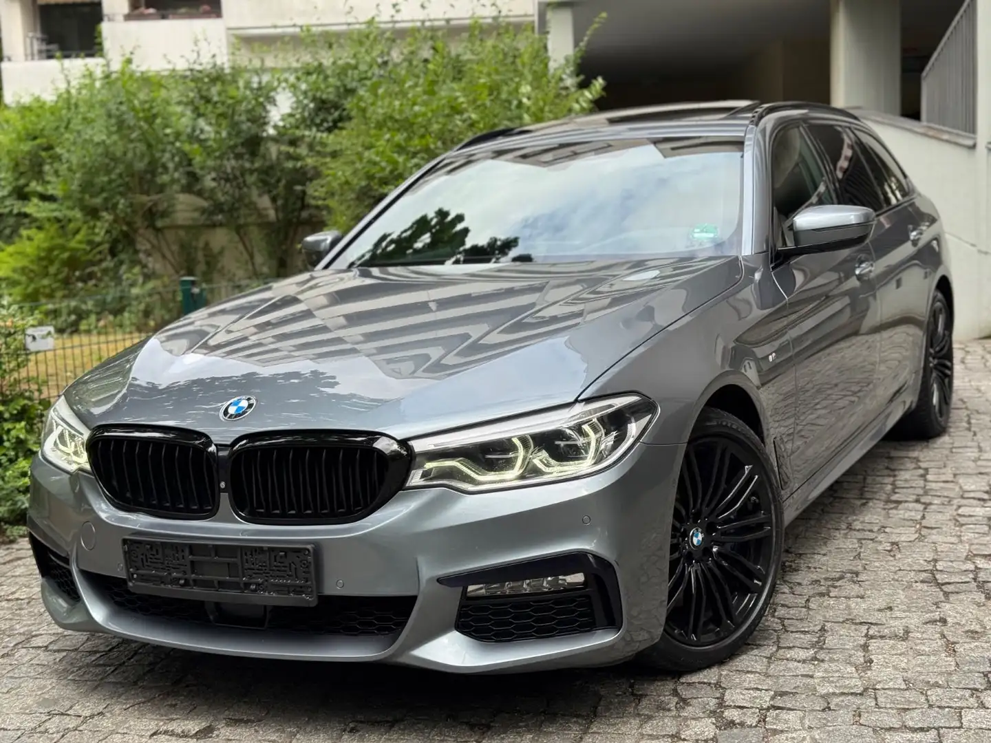BMW 540 d xDrive M Sport/HUD/PANO/SOFTCL./ACC/360/LED Blau - 1