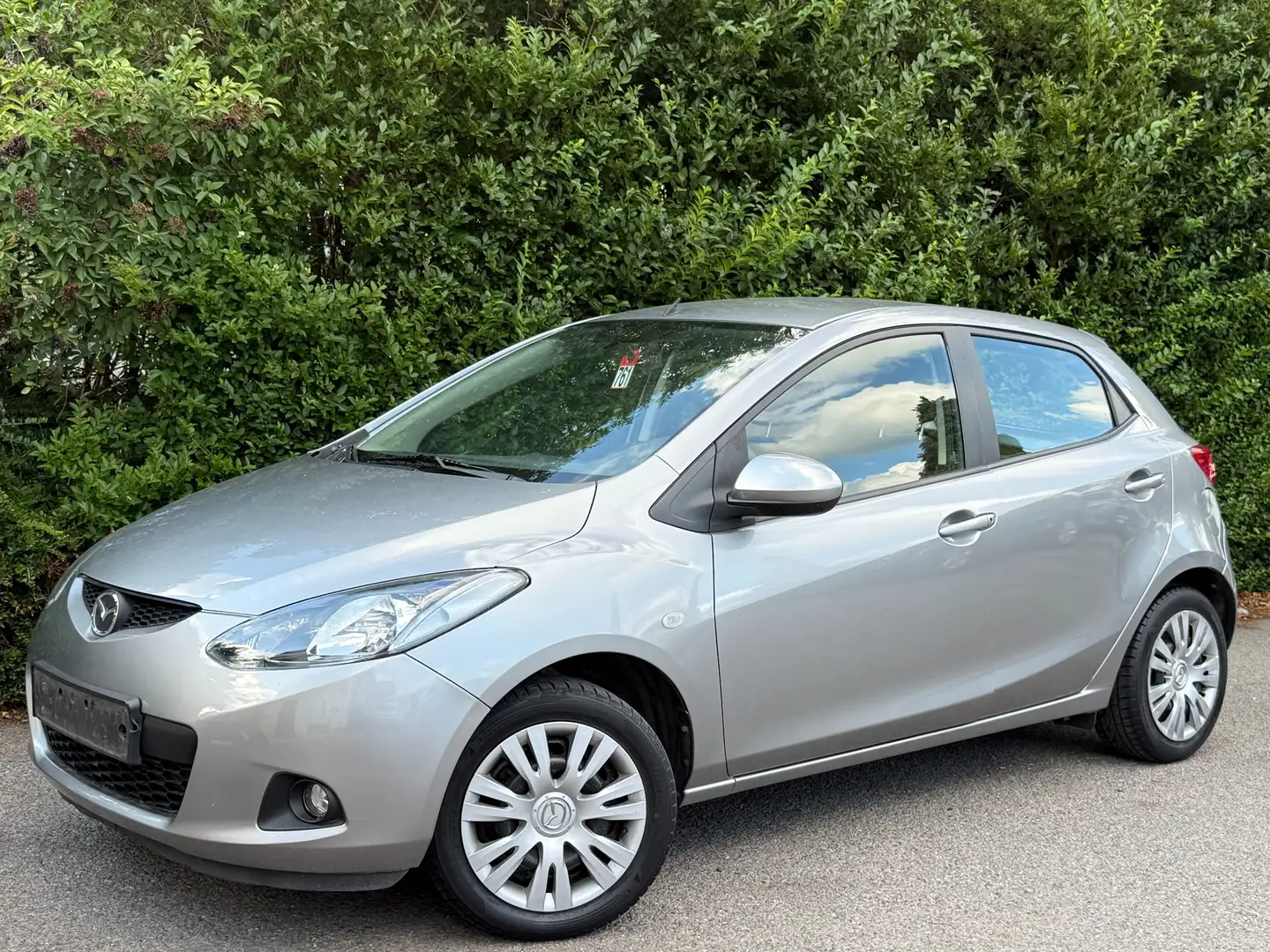 Mazda 2 2 1.4 CDVi+AIRCO+JANTES+EURO 4 Gris - 1