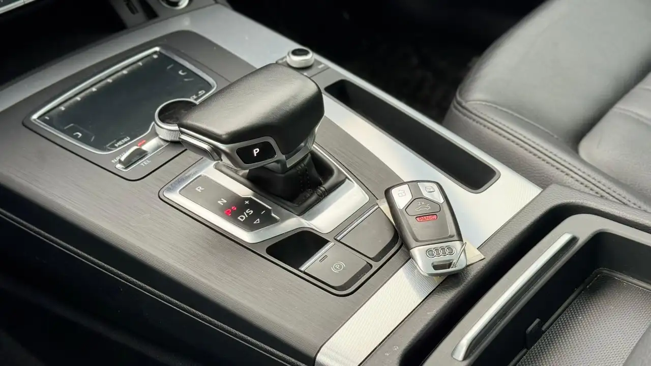 Audi Q5 снимка Audi Q5