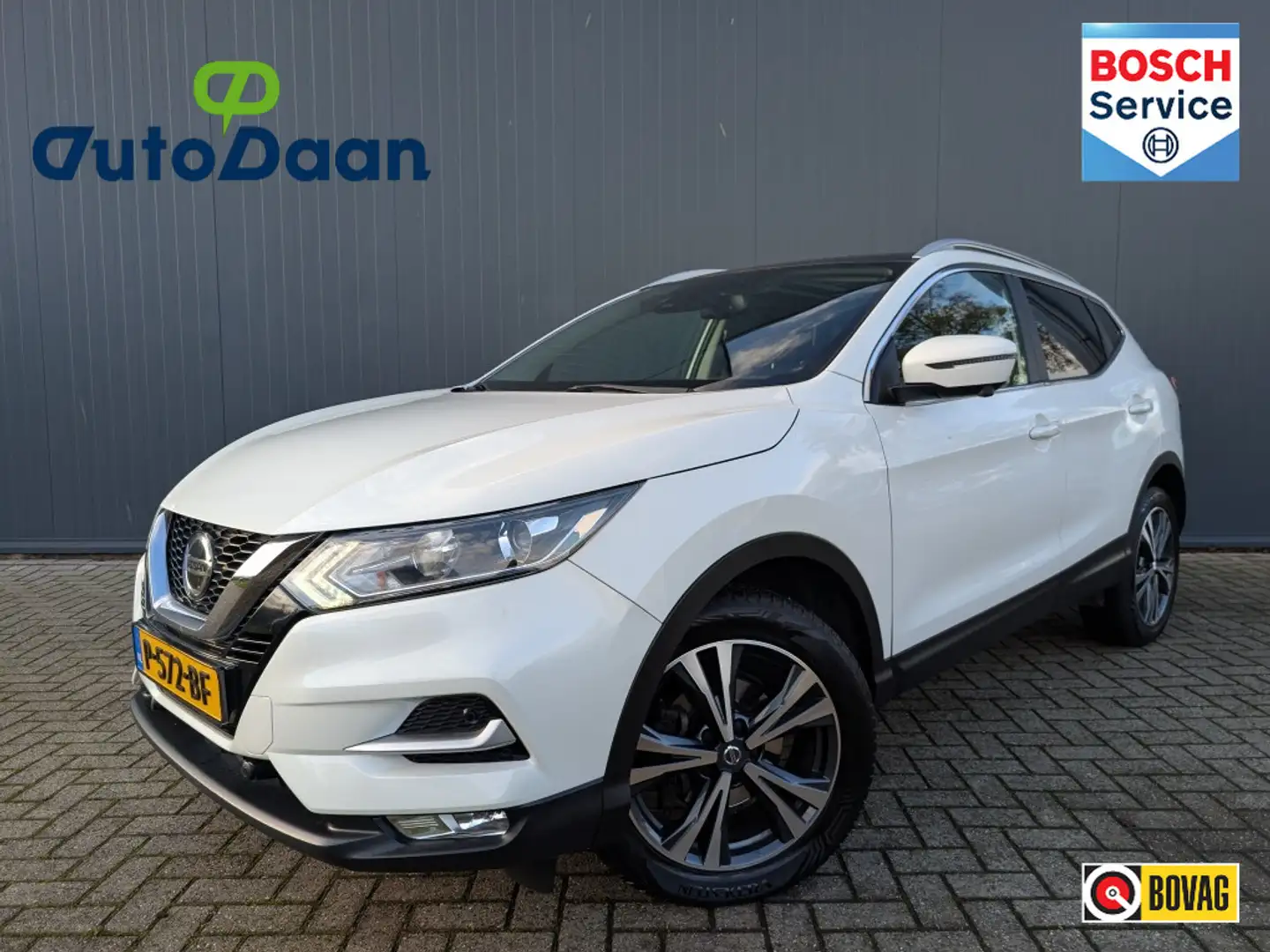 Nissan Qashqai 1.6 N-Connecta | Trekhaak | 360 graden Camera Wit - 1