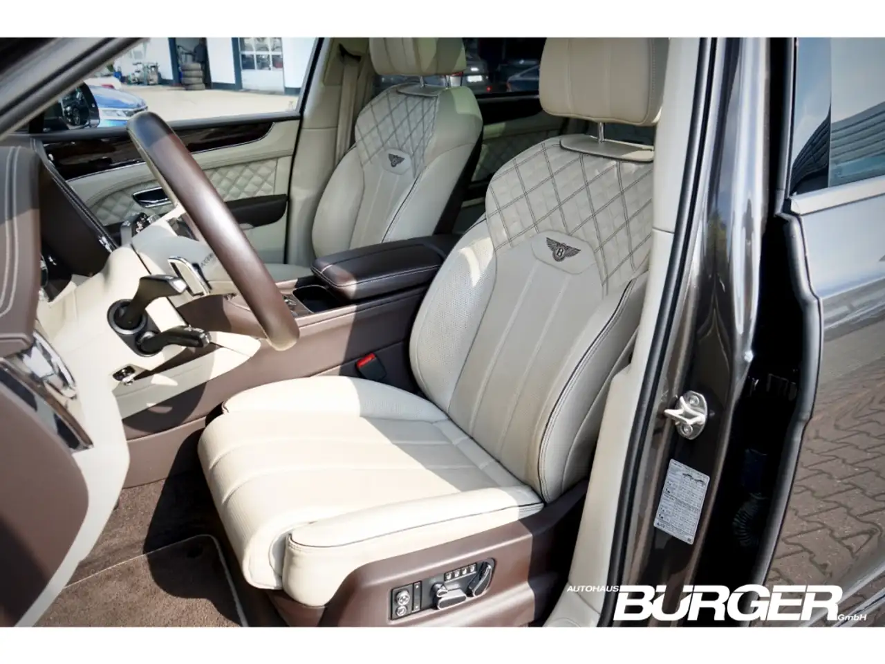 Bentley Bentayga 2021