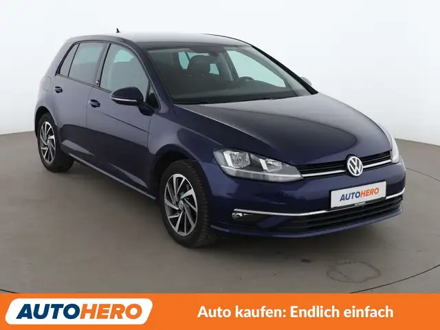Volkswagen Golf view 8