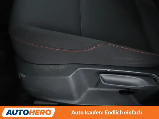 Volkswagen Golf view 25