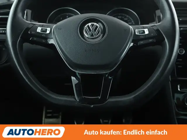 Volkswagen Golf view 19
