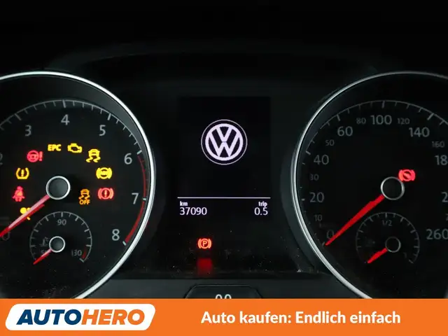 Volkswagen Golf view 20
