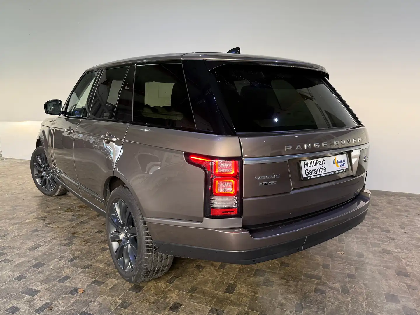 Land Rover Range Rover 4,4 SDV8 Vogue, Pano, 360°, ACC, Meridian, Braun - 2