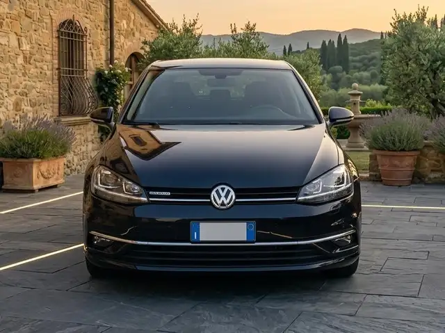 Volkswagen Golf Golf VII 2017 5p 5p 1.4 tgi Executive 110cv dsg