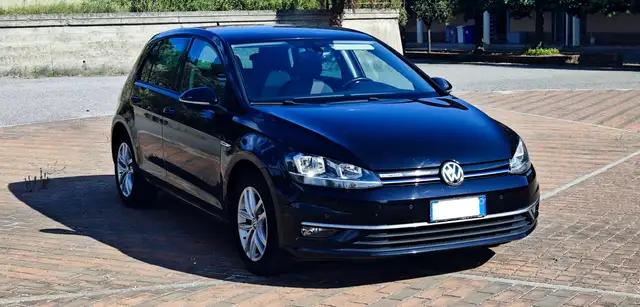 Volkswagen Golf Golf VII 2017 5p 5p 1.4 tgi Executive 110cv dsg