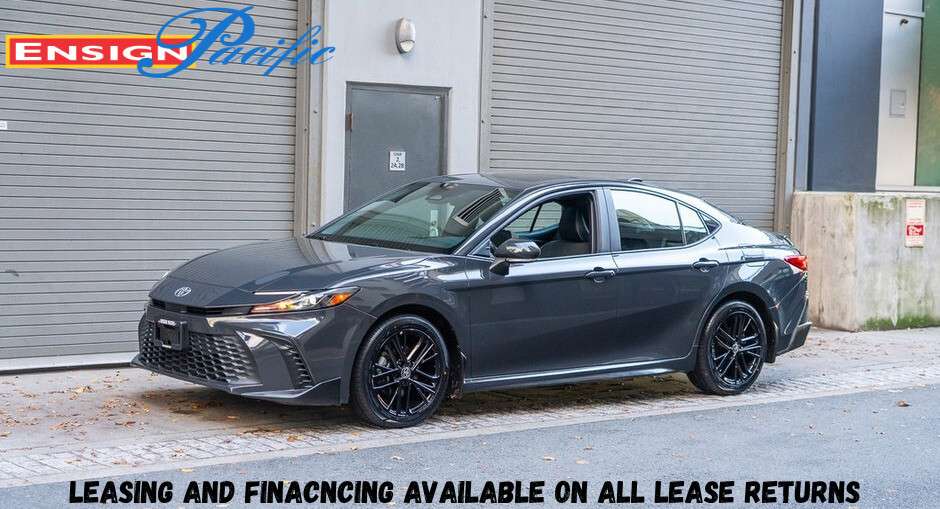 2025 Toyota Camry SE With Upgraded Hybrid  All-wheel Drive With Moon