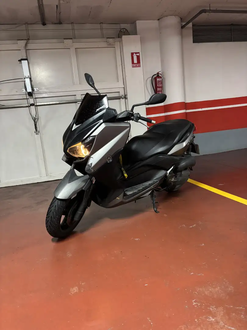 Yamaha X-Max 125 ABS Gris - 1