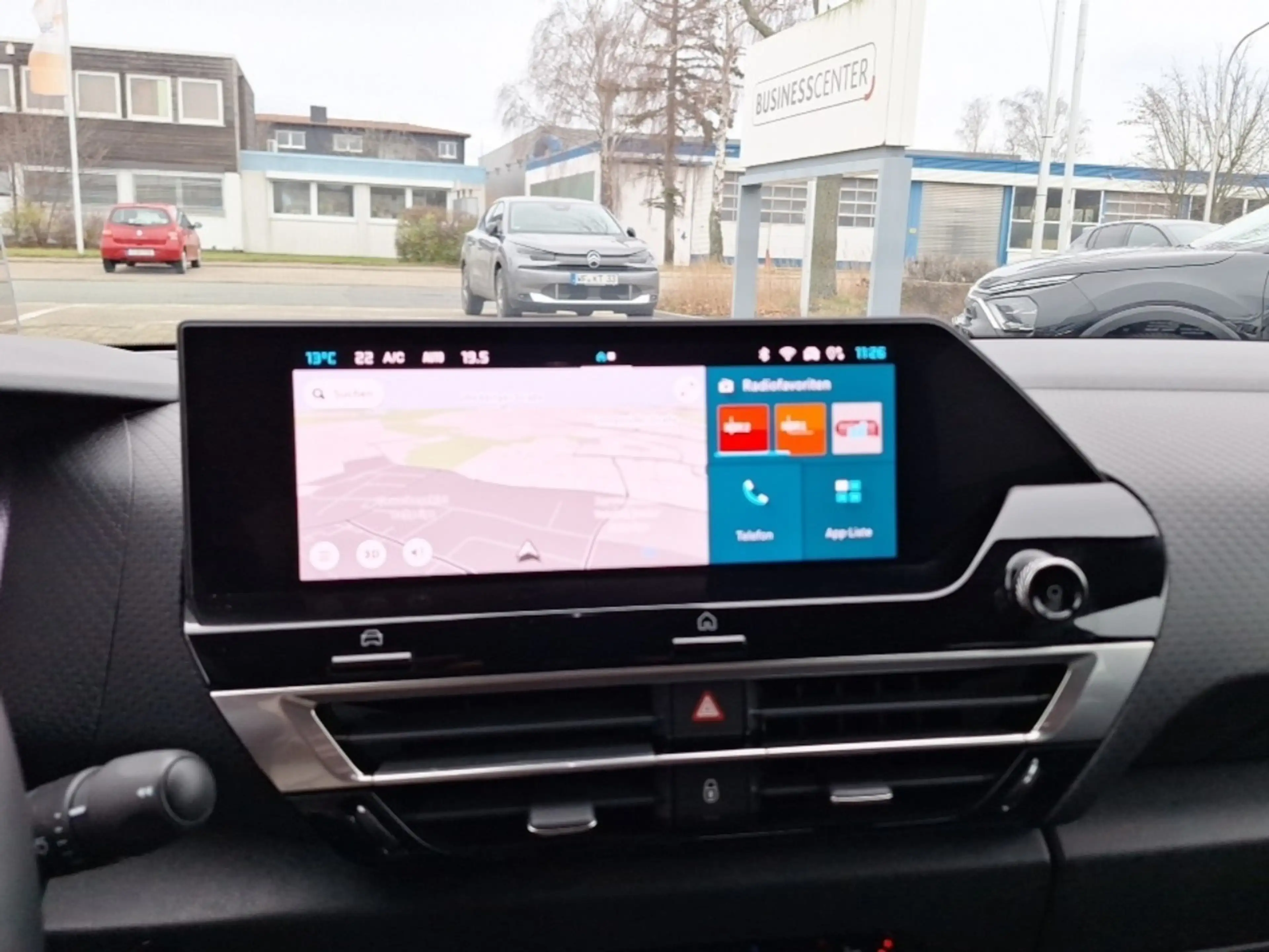 Citroen C4 Shine PT130 EAT 8 LED Navi Kältepaket Head Up Disp — photo 12