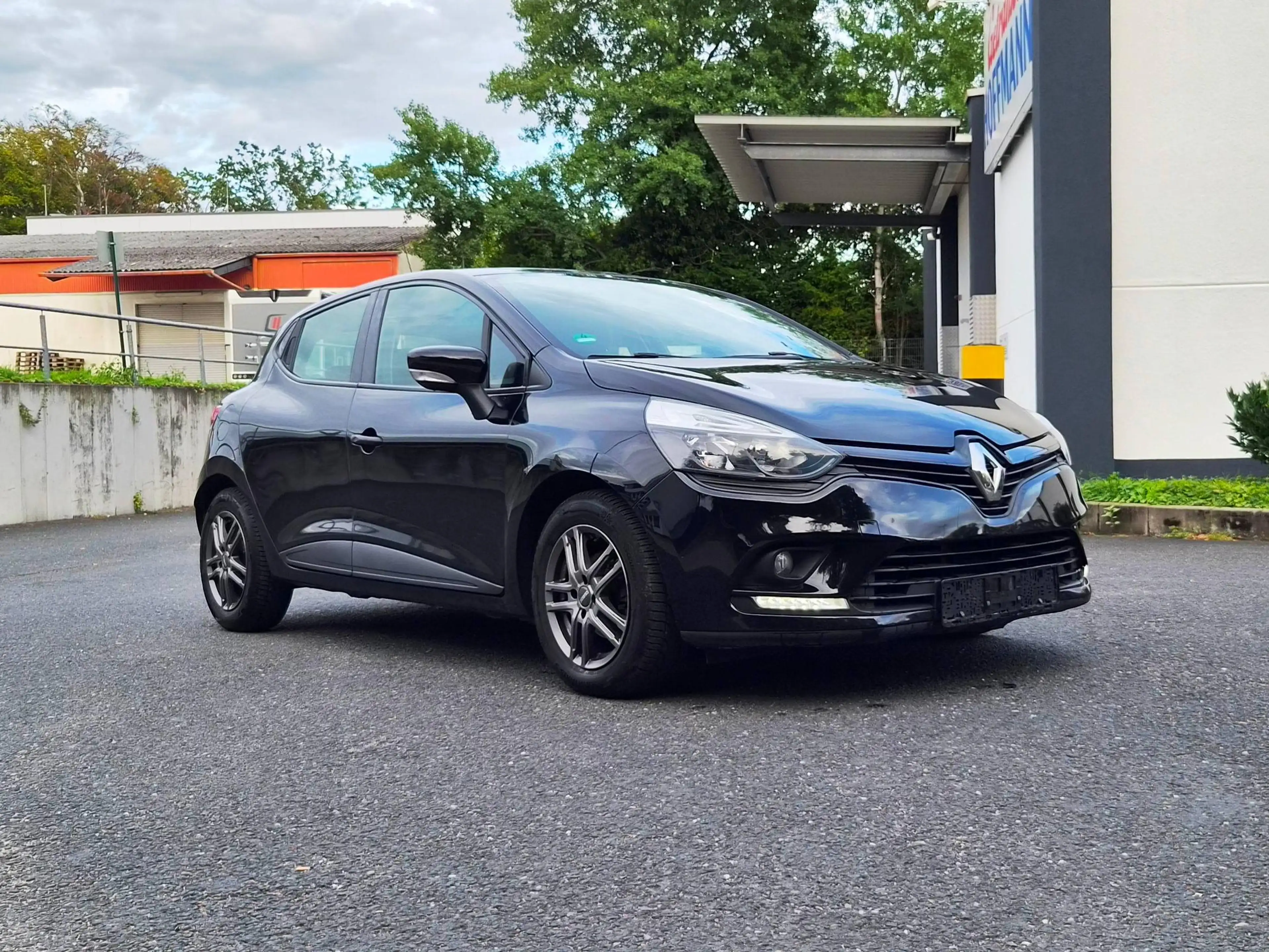 Renault Clio Schwarz/Klimaanlage/Alufelgen/Colorverglasung/ZV — photo 3