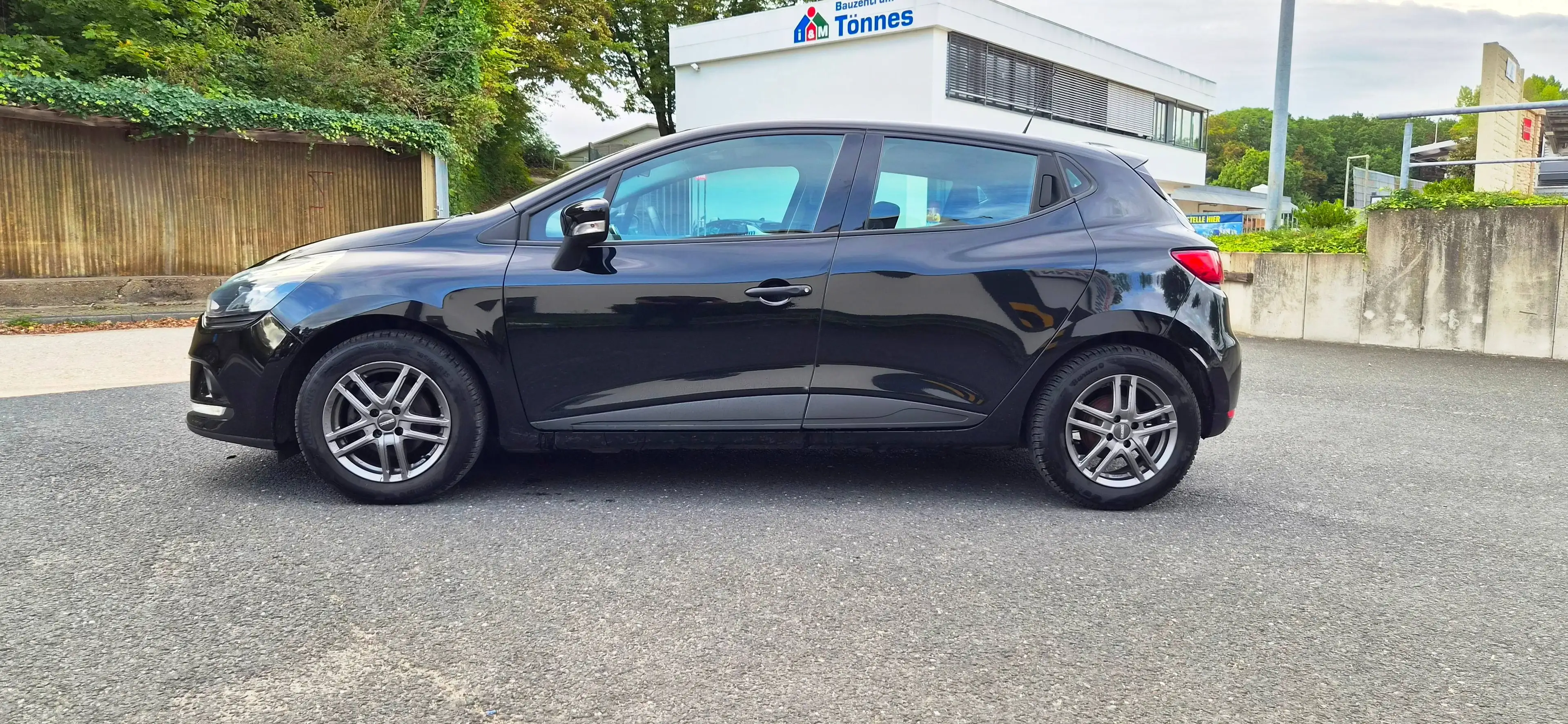 Renault Clio Schwarz/Klimaanlage/Alufelgen/Colorverglasung/ZV — photo 8