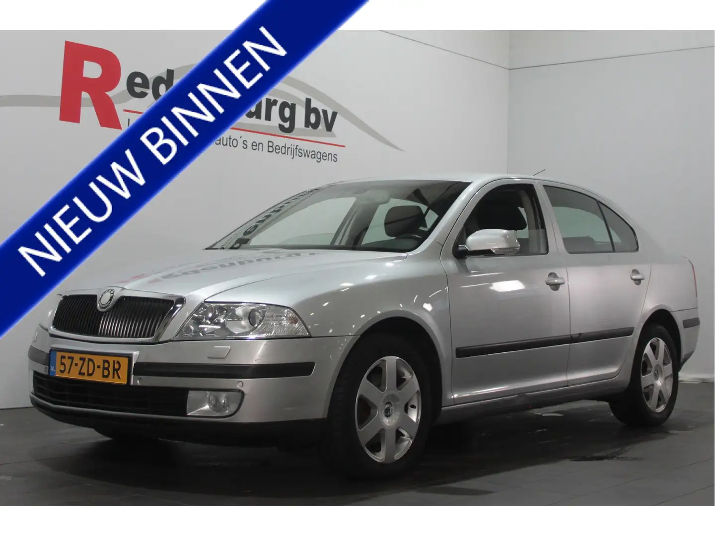 Skoda Octavia 2.0 FSI Elegance Attractive Business Automaat Grijs - 1
