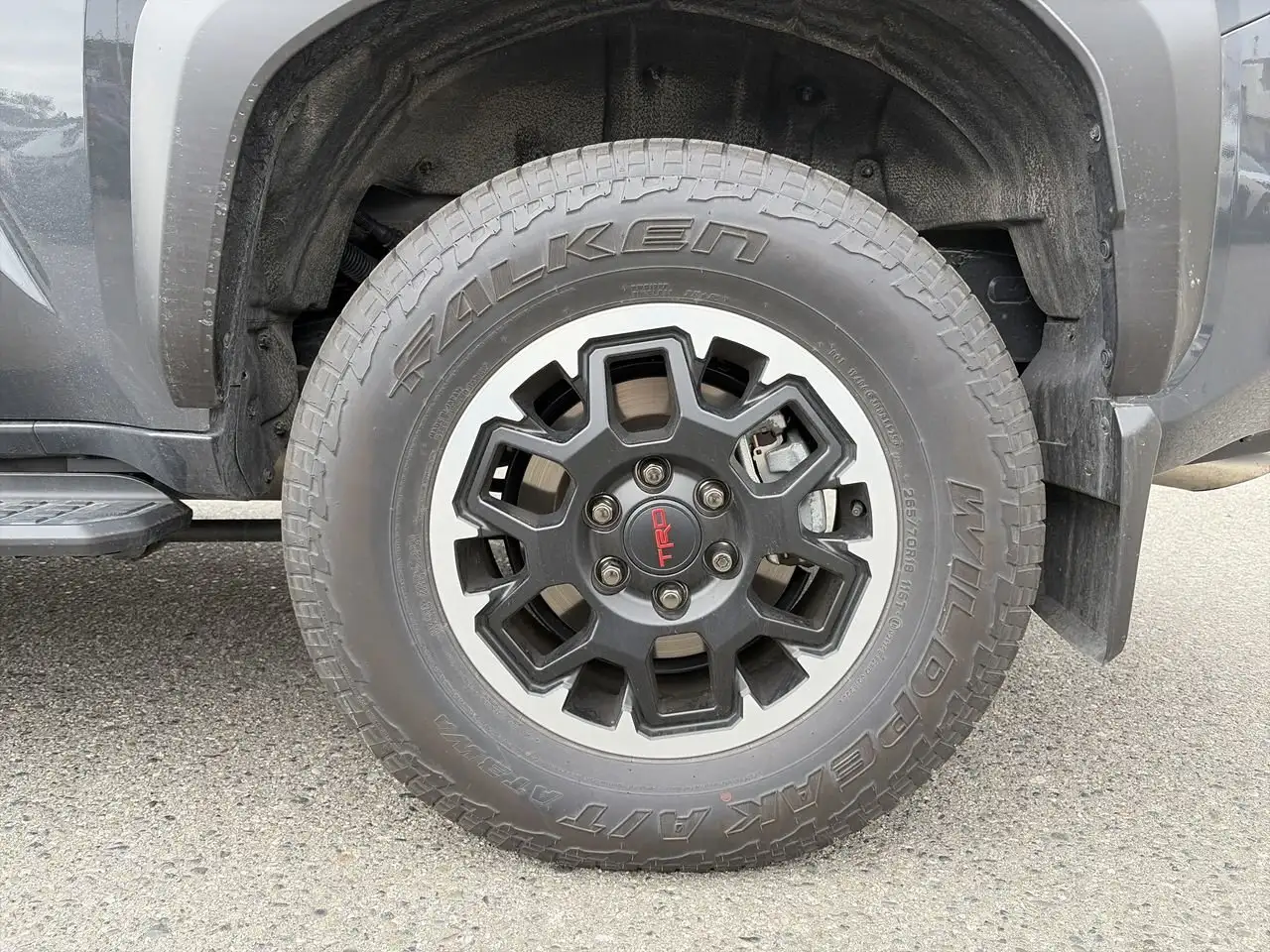 Toyota 4-Runner снимка Toyota 4-Runner
