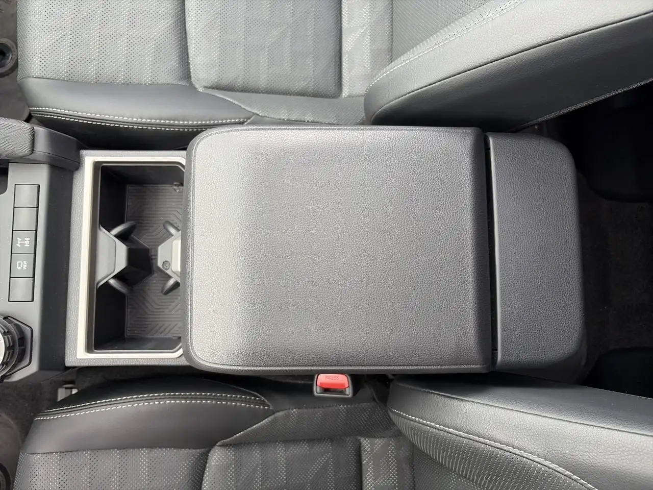 Toyota 4-Runner снимка Toyota 4-Runner