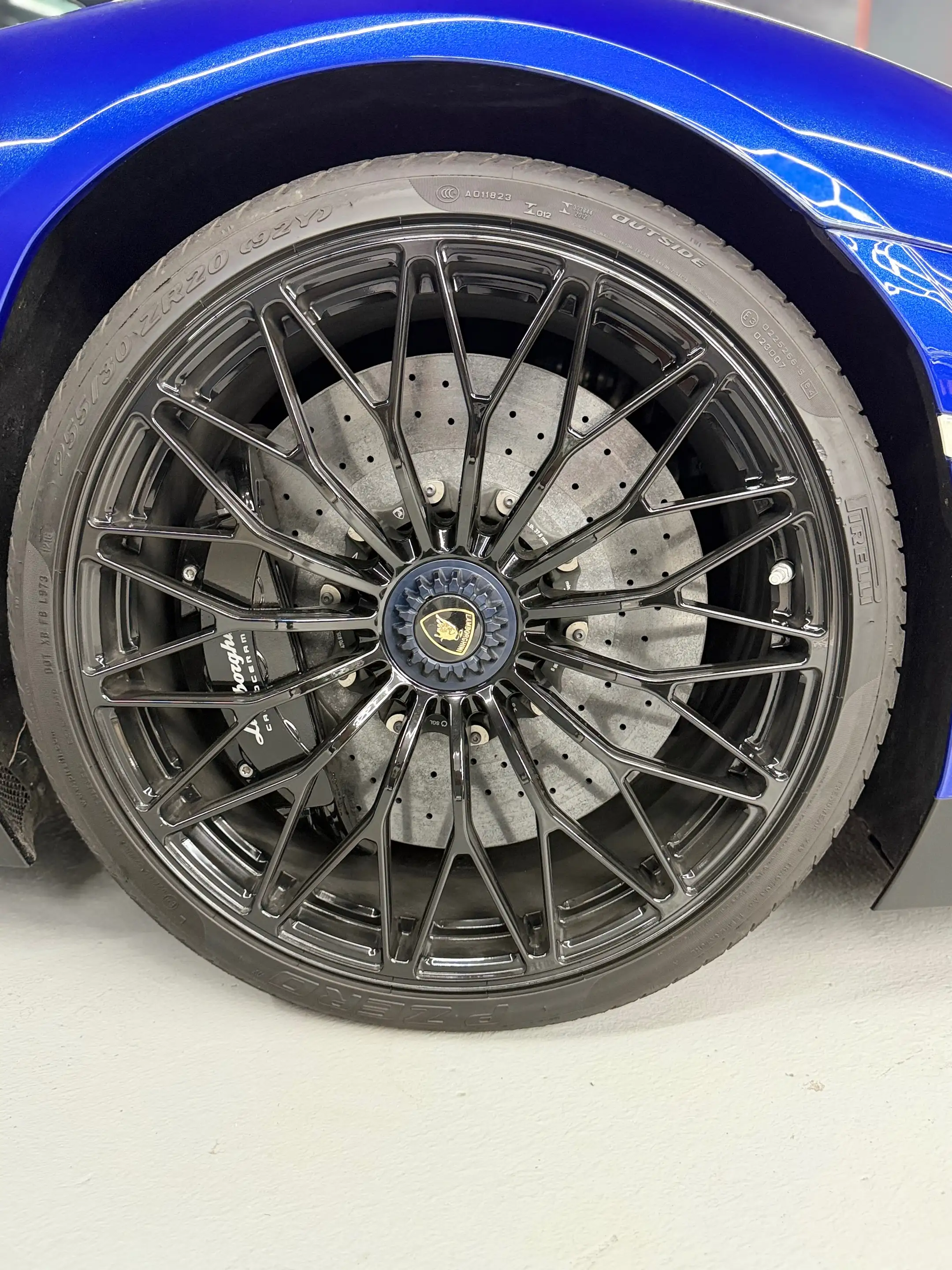 Lamborghini Aventador SV LP-750 Roadster Ad Per Full PPF Brilliant Exh — photo 9