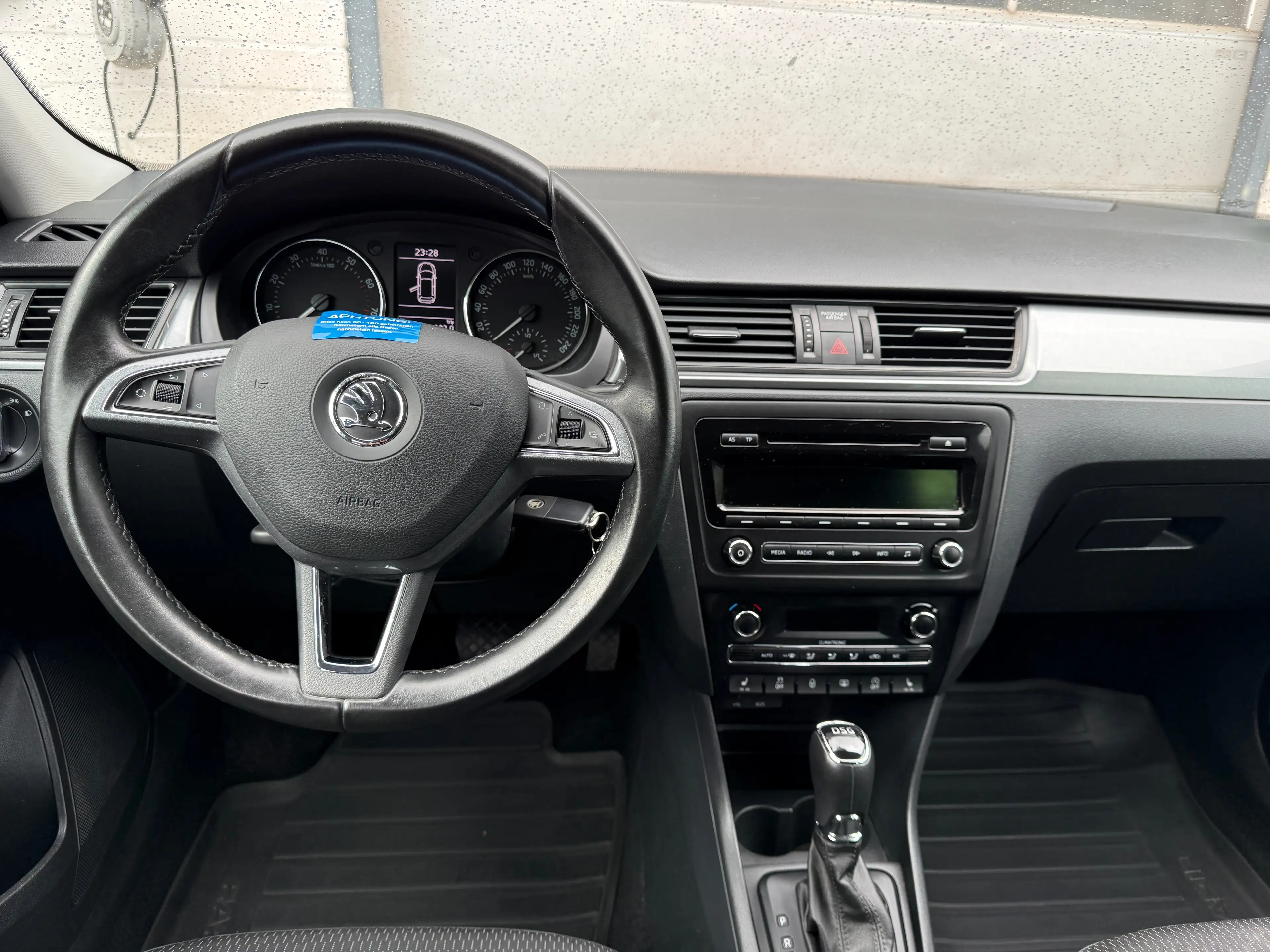 Skoda Rapid/Spaceback 1.4 TSI DSG Drive *nur 71 TKM*Automatik*Klimaautomatik*SHZ*Tempomat* — photo 13