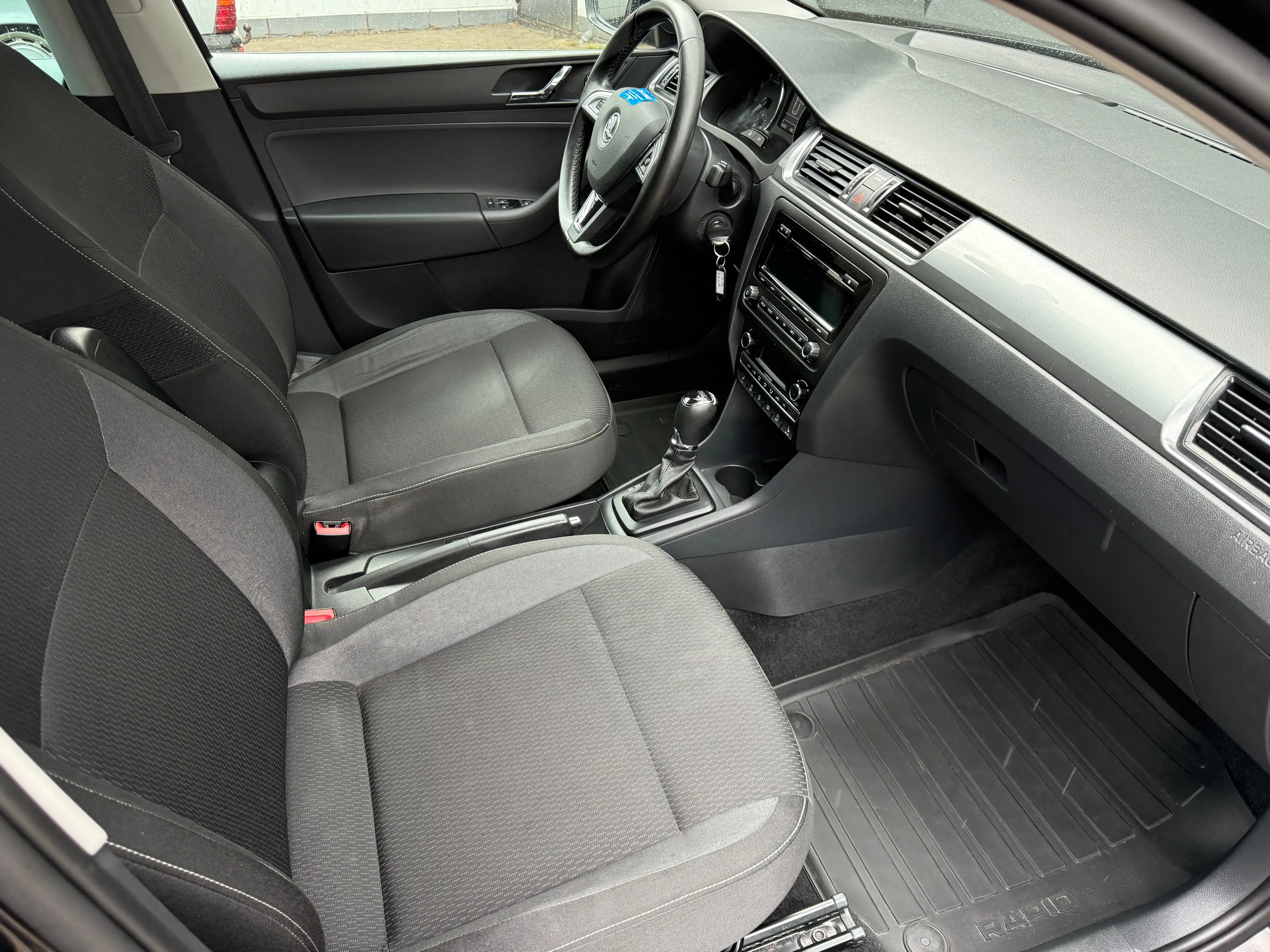 Skoda Rapid/Spaceback 1.4 TSI DSG Drive *nur 71 TKM*Automatik*Klimaautomatik*SHZ*Tempomat* — photo 10